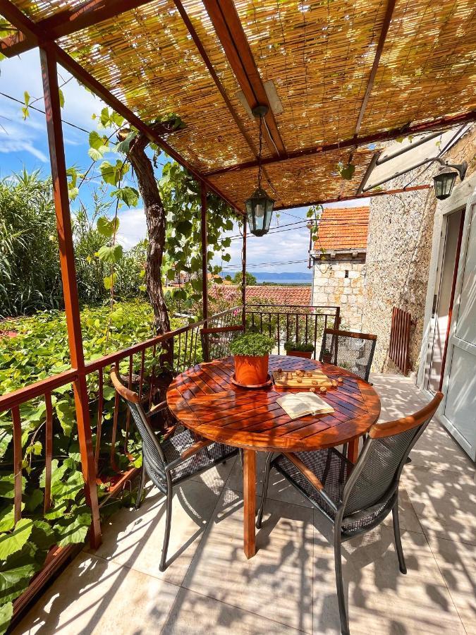 Holiday Home Skala With Hot Tub & Kala With Terrace Pitve Bagian luar foto