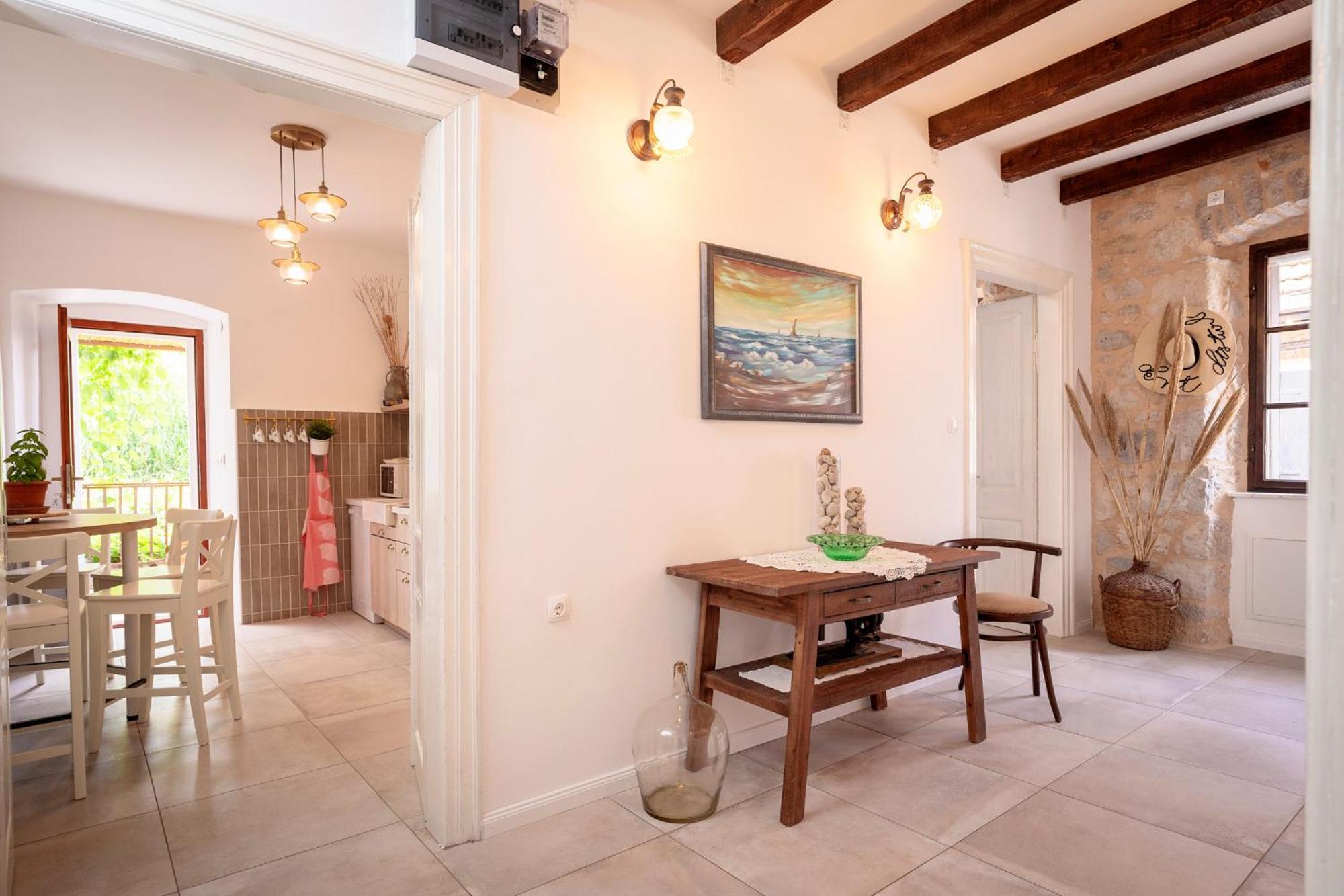 Holiday Home Skala With Hot Tub & Kala With Terrace Pitve Bagian luar foto