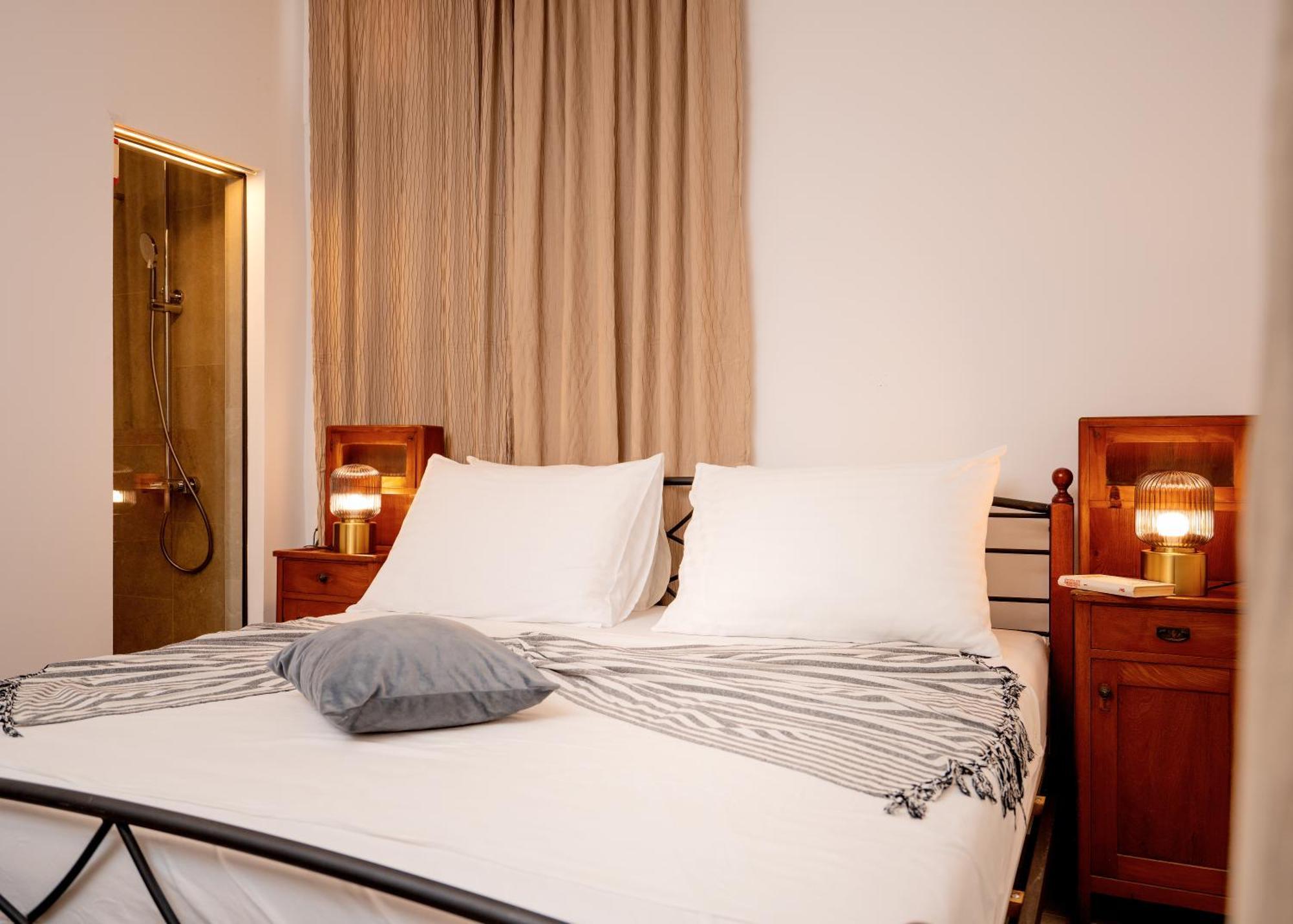 Holiday Home Skala With Hot Tub & Kala With Terrace Pitve Bagian luar foto