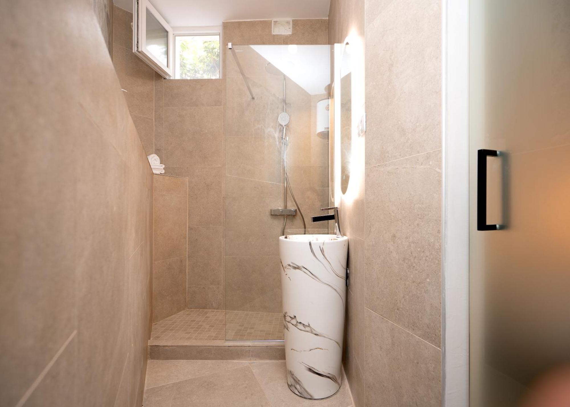 Holiday Home Skala With Hot Tub & Kala With Terrace Pitve Bagian luar foto