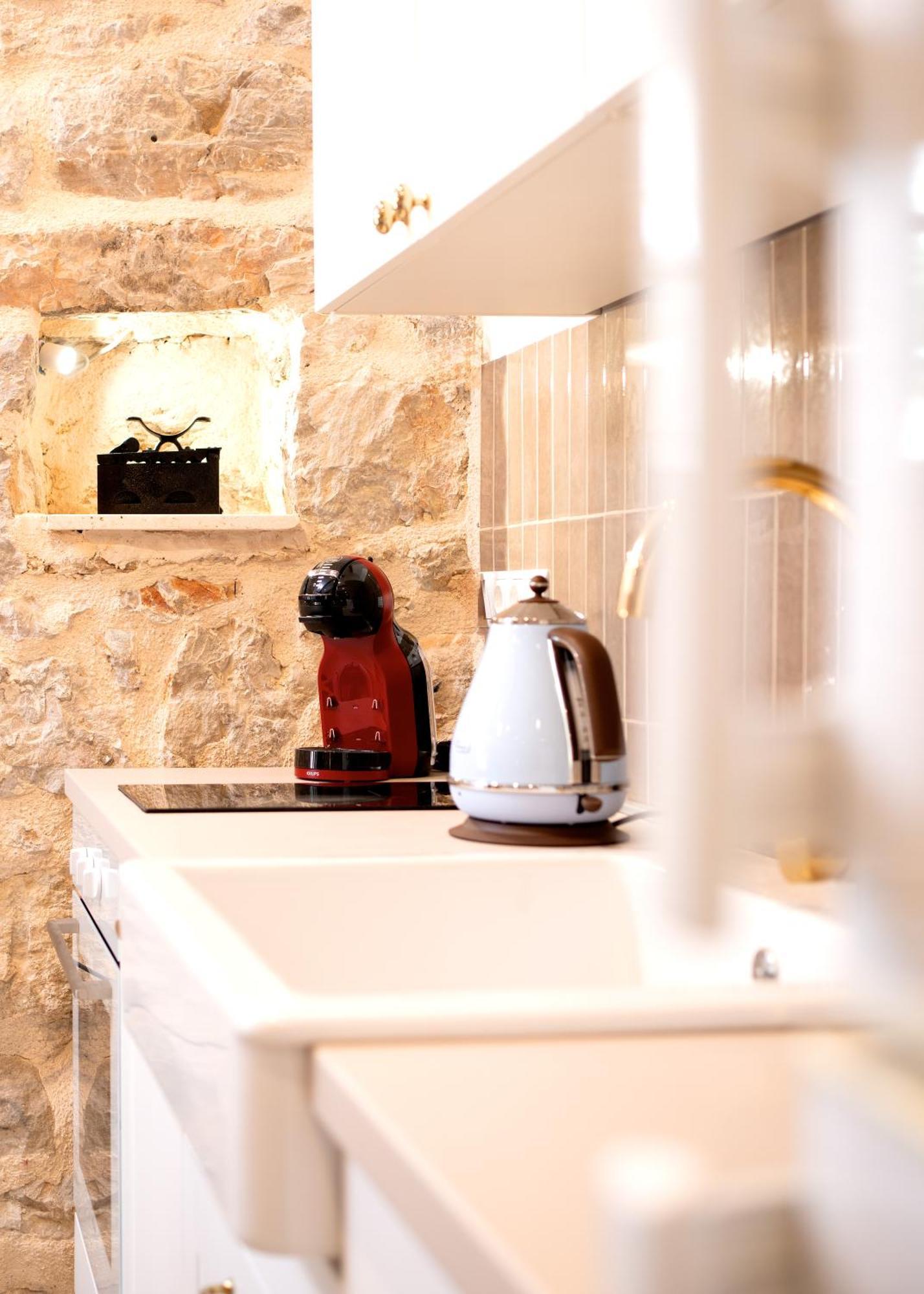 Holiday Home Skala With Hot Tub & Kala With Terrace Pitve Bagian luar foto