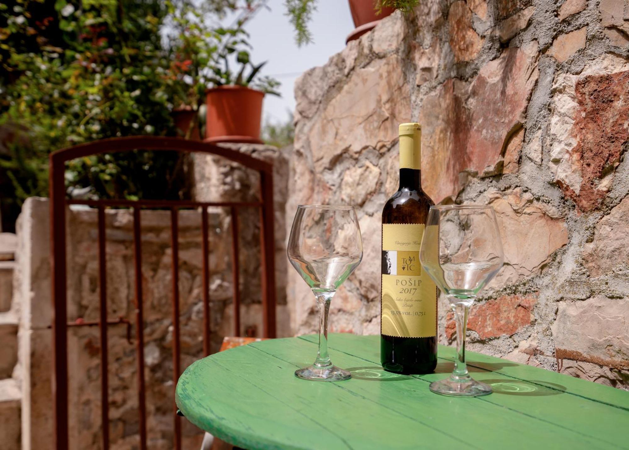 Holiday Home Skala With Hot Tub & Kala With Terrace Pitve Bagian luar foto